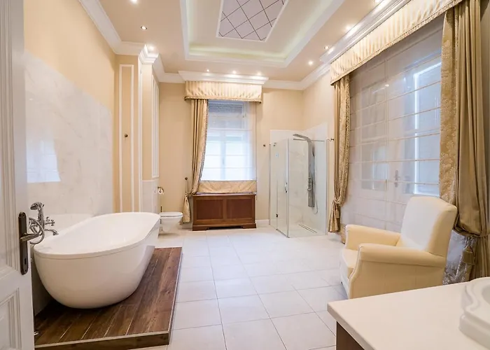 B&B Avilla Thanhoffer Siófok